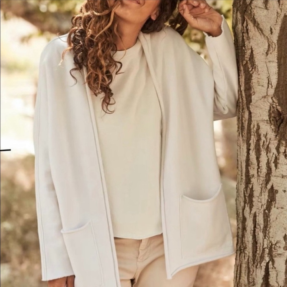 FRANK & EILEEN Barbara Oversized Beach Cardigan in White XS